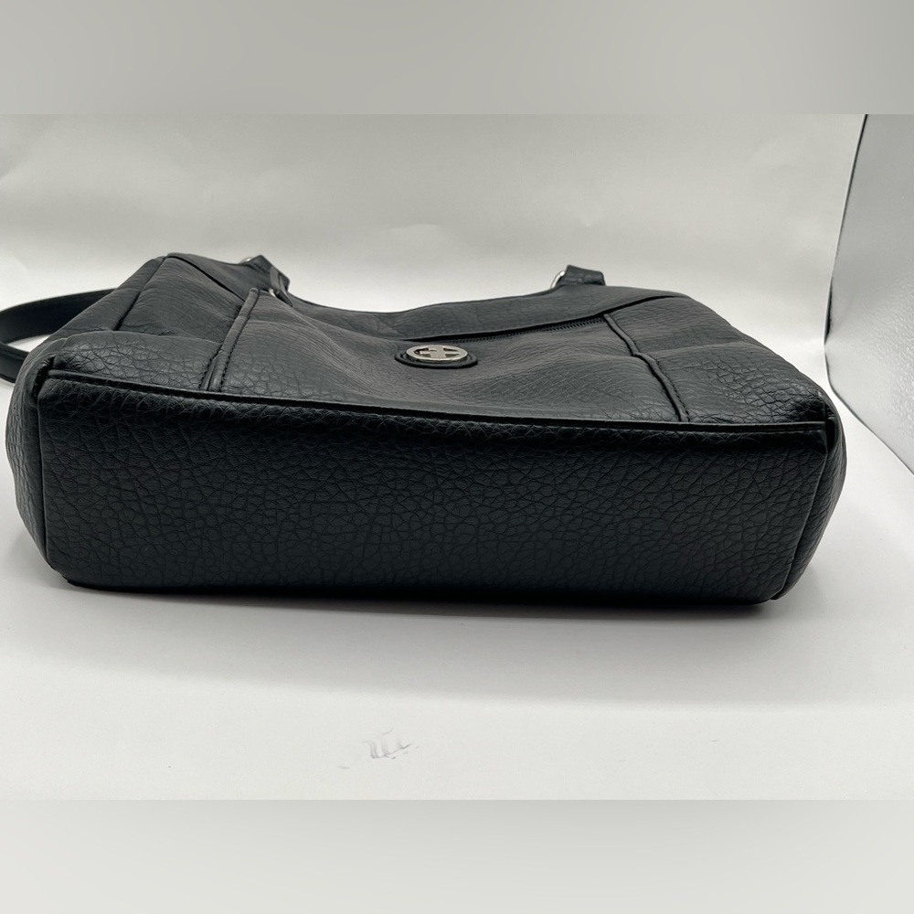 Giani Bernini Women’s Black Pebbled Non-Leather Material. Double Flat Straps. - Picture 7 of 12